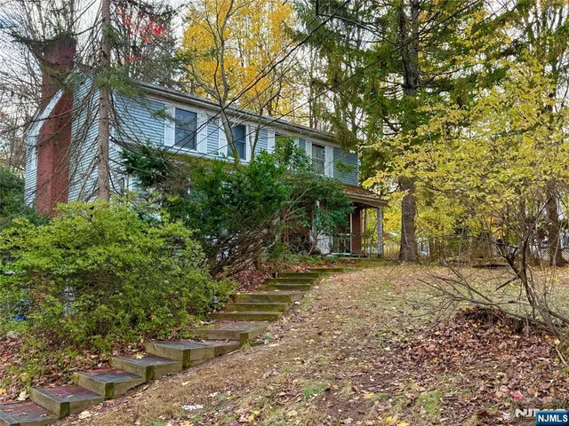 $780,000 | 146 Myrtle Avenue, Ramsey, NJ 07446