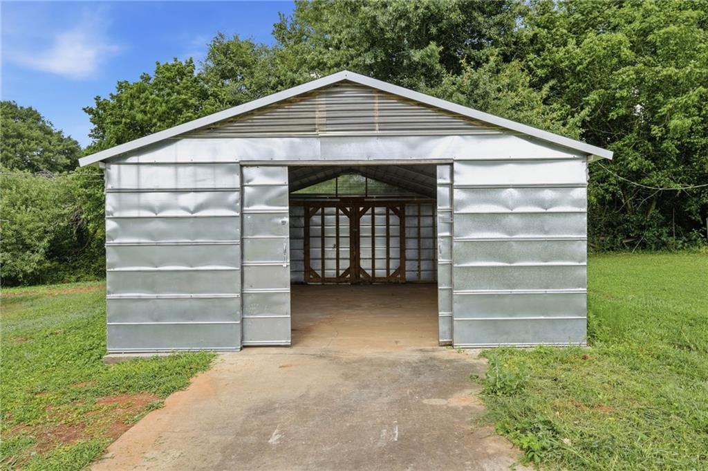 667 West O Smith Road Jefferson, GA 30549 - Photo 3 of 43