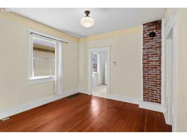 $334,999 | 2538 North Watts Street, Portland, OR 97217