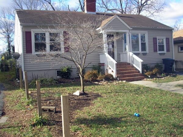 3220 Oliver Road Northeast Roanoke, VA 24012 - Photo 1 of 10 a backyard of a house with barbeque oven