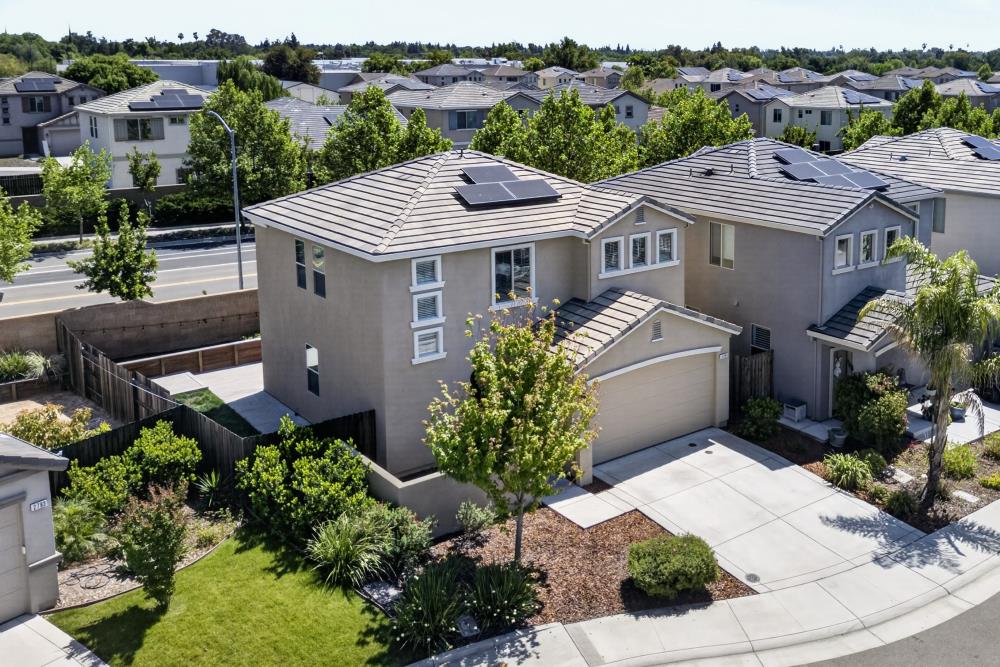 2797 Rainer Way Antelope, CA 95843 - Photo 16 of 57