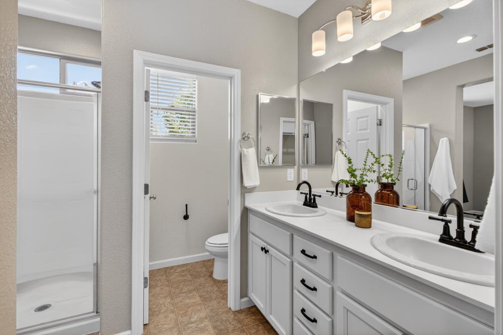 2797 Rainer Way Antelope, CA 95843 - Photo 10 of 57