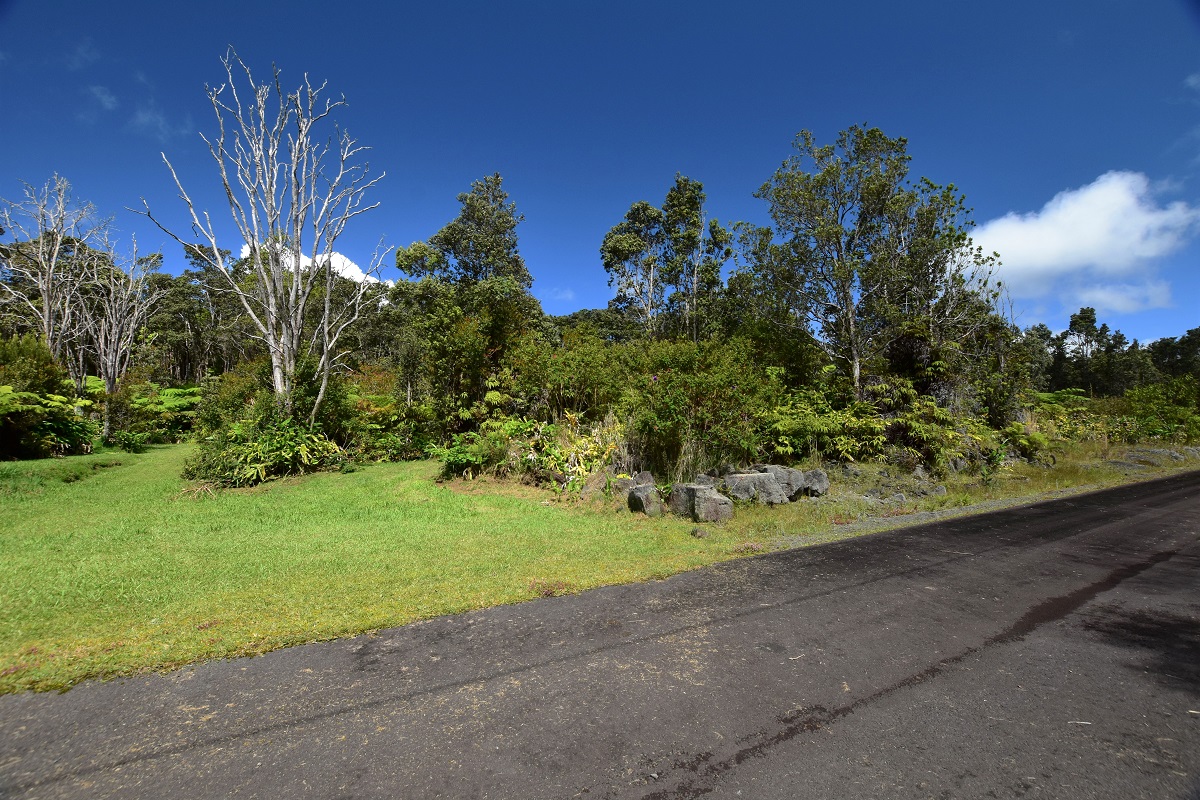 Beautiful 20,000+ sqft lot located in gated subdivision in Kilauea Gardens ready for your dream home!
