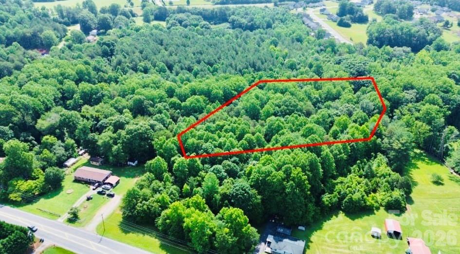 2417 Ring Road Conover, NC 28613 - Photo 2 of 2