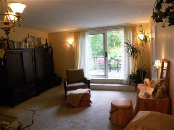 93 Bay State Road Melrose, MA 02176 - Photo 13 of 23 Gallery Image 13
