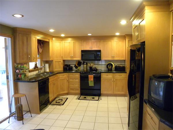 93 Bay State Road Melrose, MA 02176 - Photo 2 of 23 Gallery Image 2