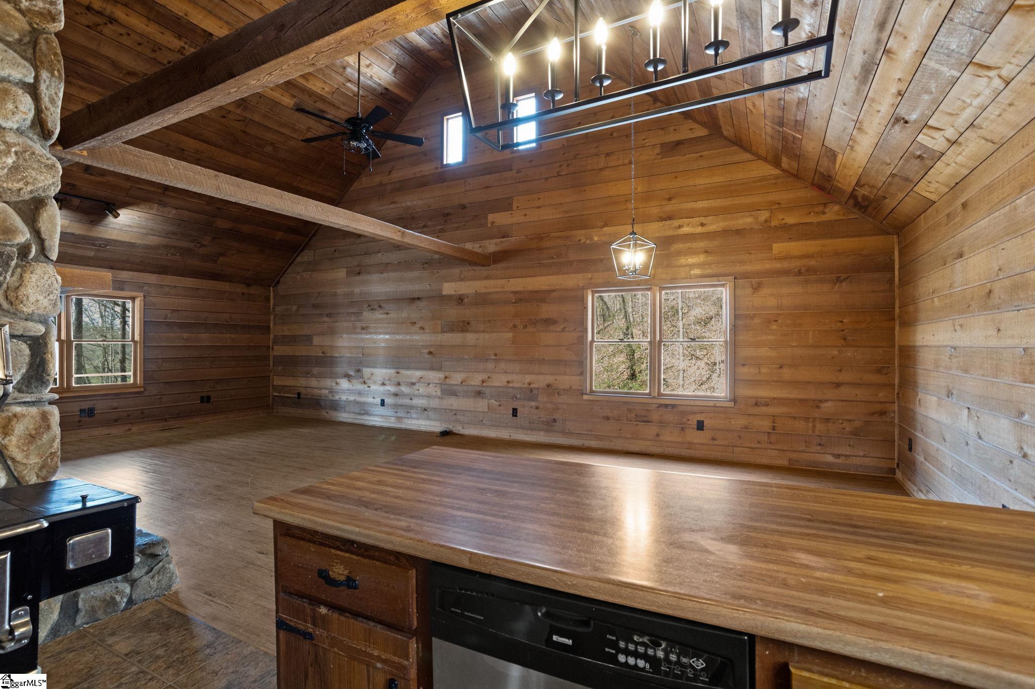 98 Blue Lake Road Greenville, SC 29617 - Photo 11 of 36 Gallery Image 11