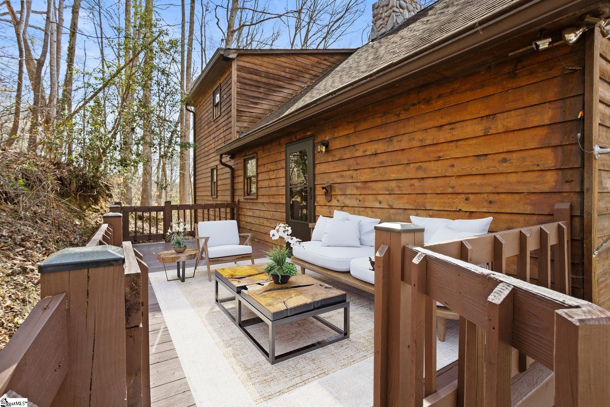 98 Blue Lake Road Greenville, SC 29617 - Photo 7 of 36 Gallery Image 7