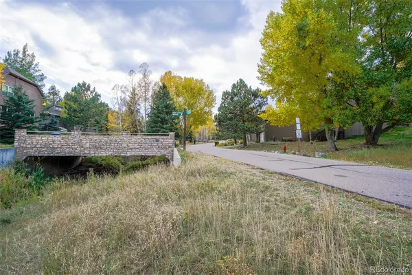a view of outdoor space