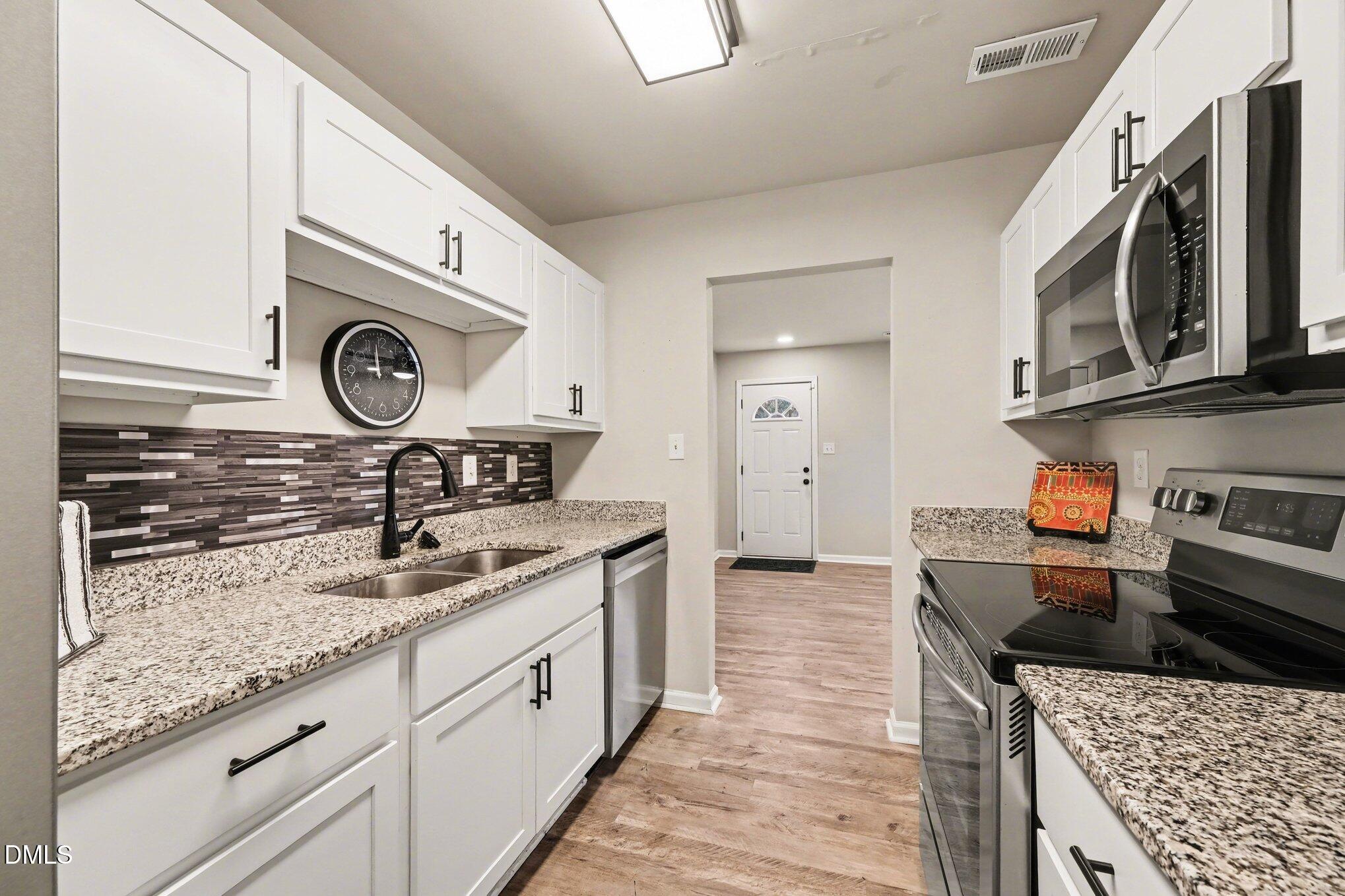 702 Brye Street Durham, NC 27703 - Photo 9 of 32 012_file_6620