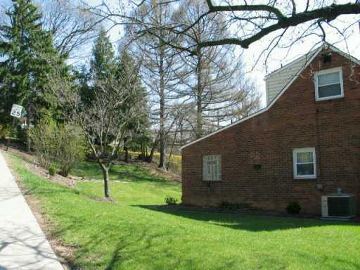 1907 Bower Hill Road Pittsburgh, PA 15243 - Photo 8 of 8 Yard/Garden.