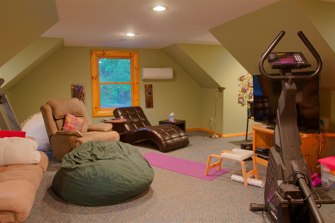 2424 Field Road Traverse City, MI 49685 - Photo 28 of 49 1867513-27.JPG