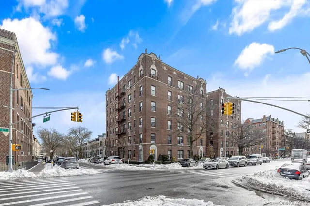 $315,000 | 7401 4th Avenue, Unit D5 | Bay Ridge
