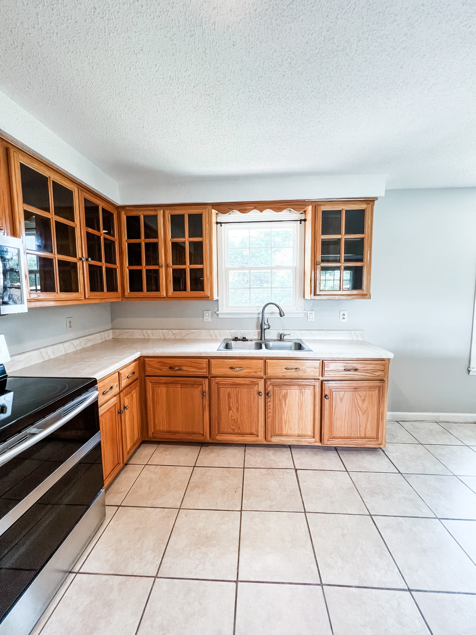 301 Jordan Road Clarksville, TN 37042 - Photo 13 of 30