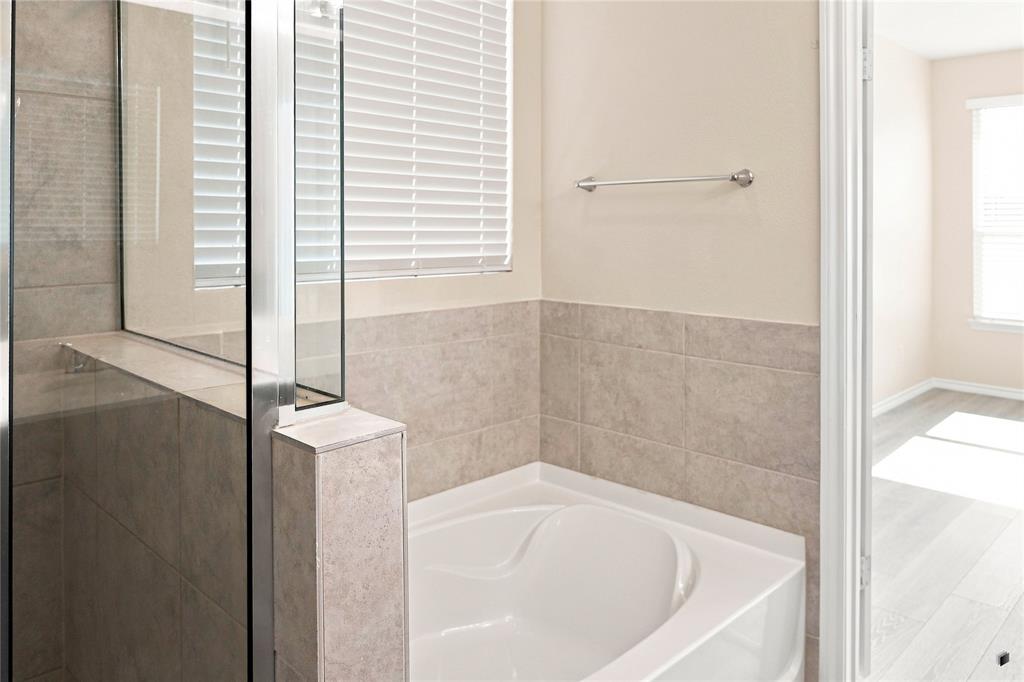 1723 Kenmore Road Providence Village, TX 76227 - Photo 11 of 15 Gallery Image 11