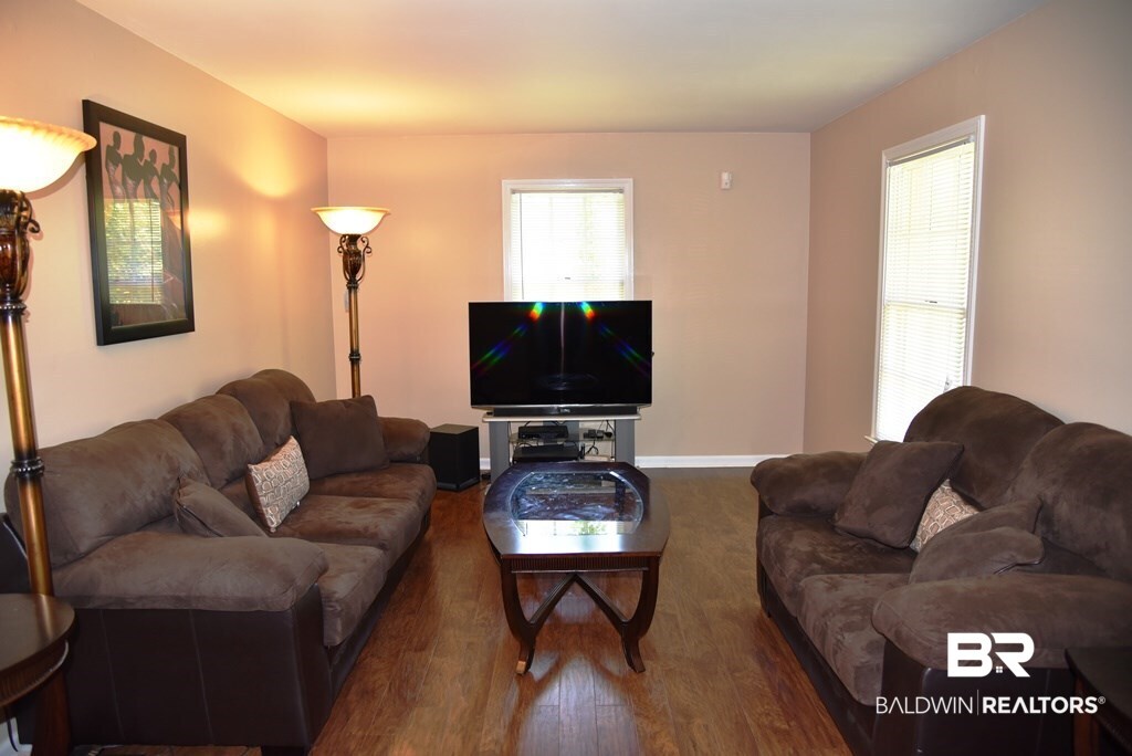 2901 Starlit Drive East Mobile, AL 36693 - Photo 3 of 28