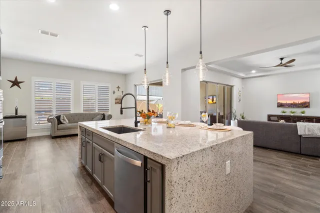 $1,310,500 | 22116 North 31st Street, Phoenix, AZ 85050