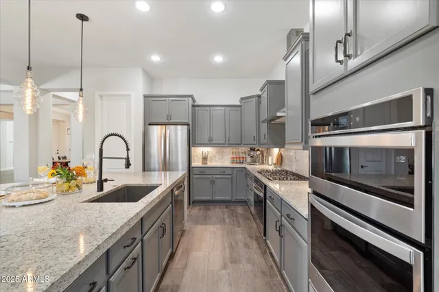 $1,310,500 | 22116 North 31st Street, Phoenix, AZ 85050