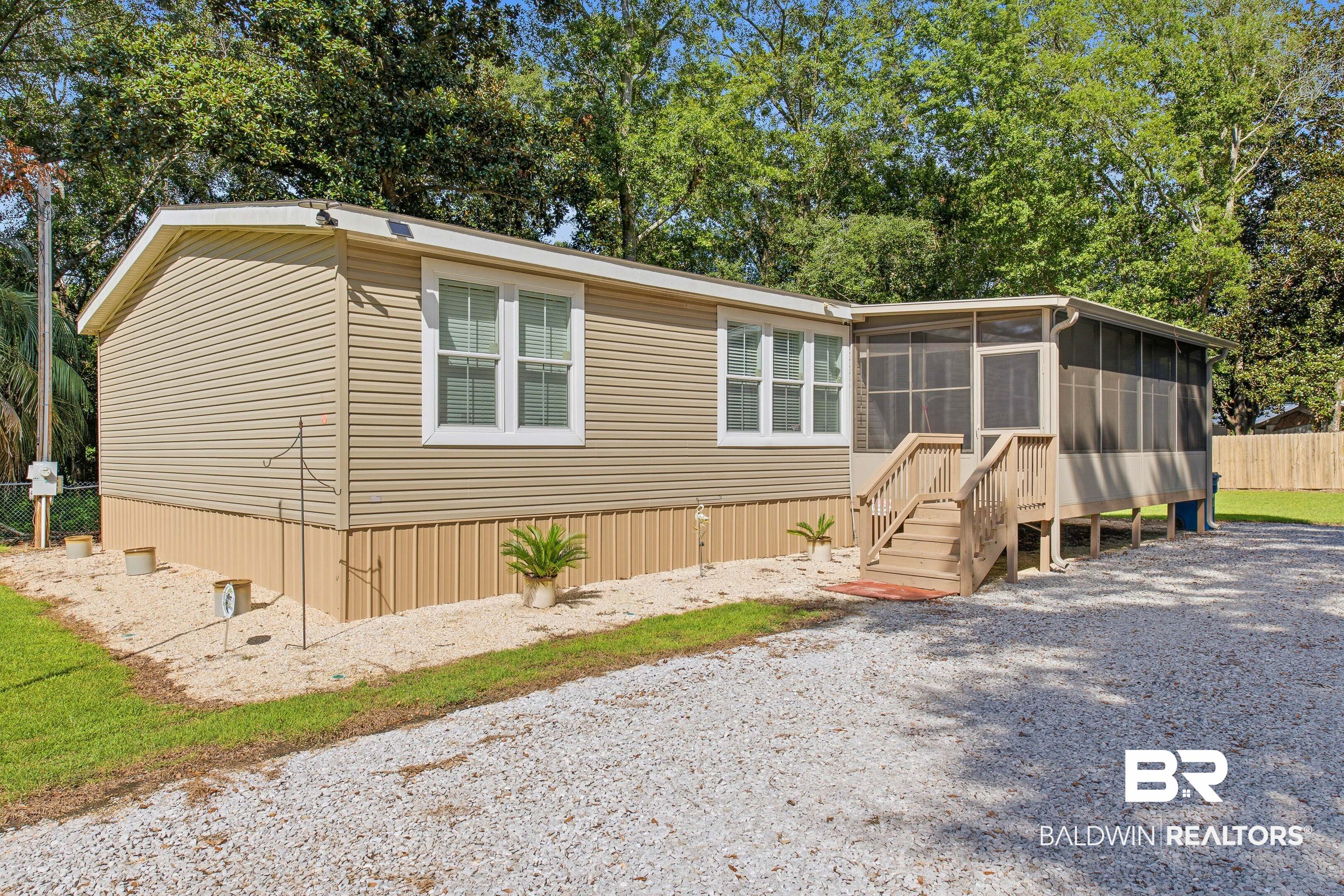 9422 Seabright Avenue Elberta, AL 36530 - Photo 2 of 35 Front