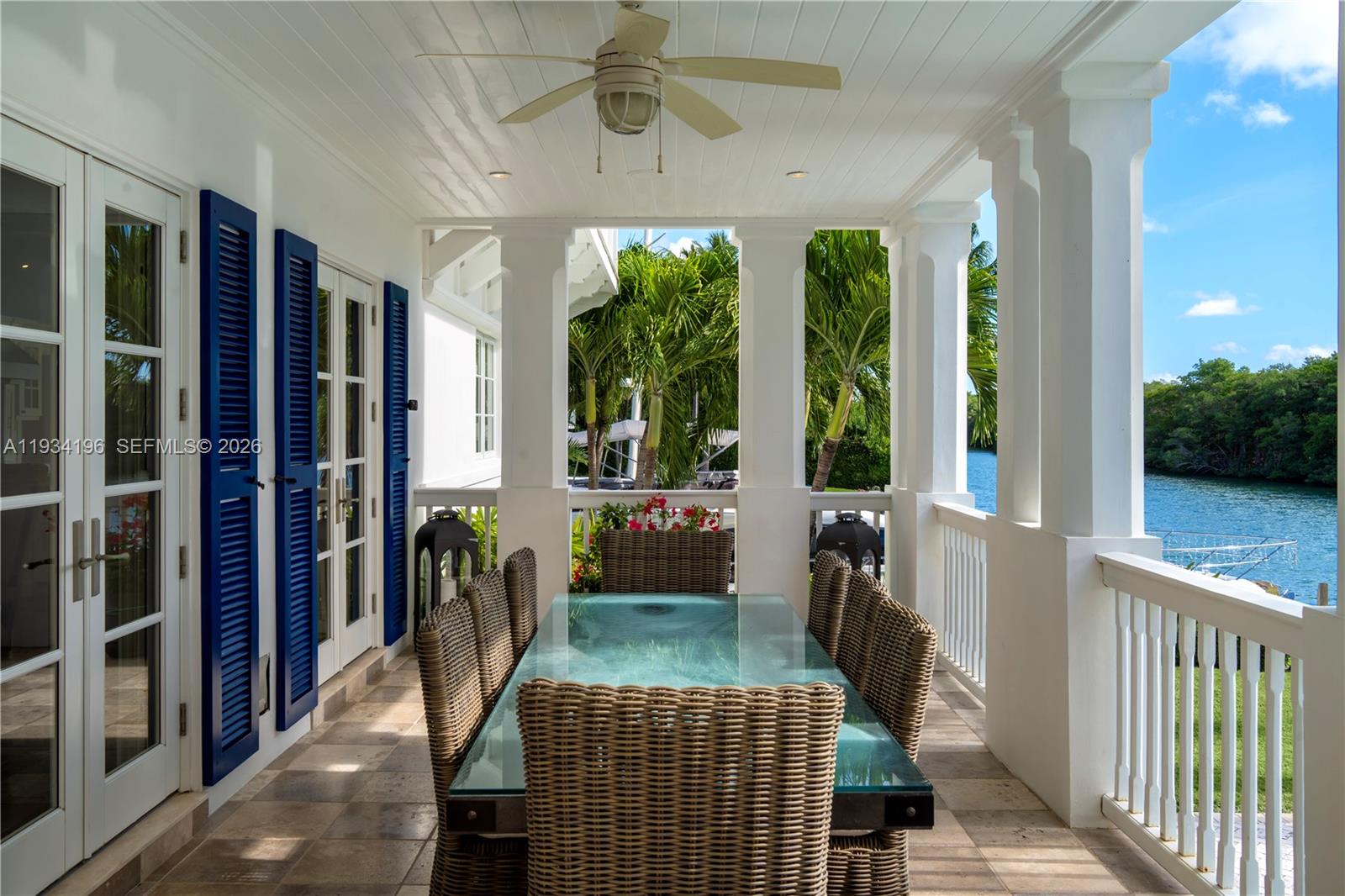 100 Cape Florida Drive Key Biscayne, FL 33149 - Photo 22 of 68 a living room with furniture