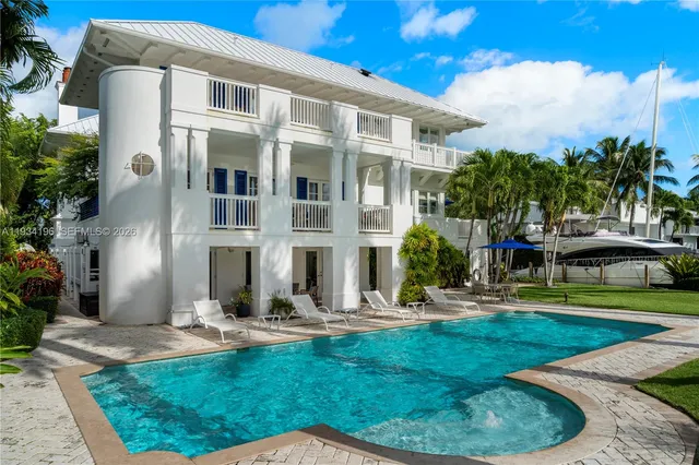 $19,800,000 | 100 Cape Florida Drive, Key Biscayne, FL 33149