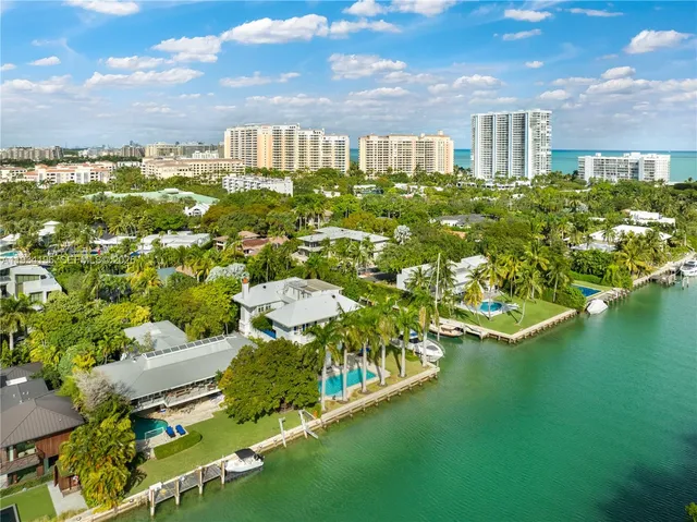 $19,800,000 | 100 Cape Florida Drive, Key Biscayne, FL 33149