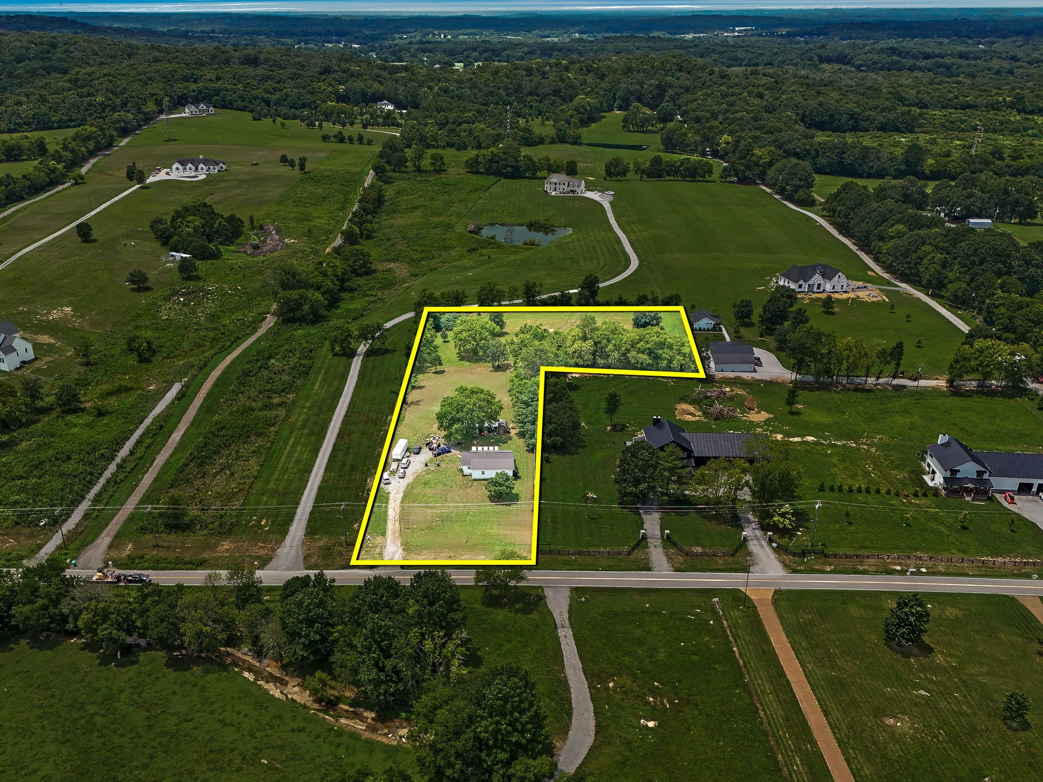 3198 Horn Springs Road Lebanon, TN 37087 - Photo 2 of 41 an aerial view of a football ground