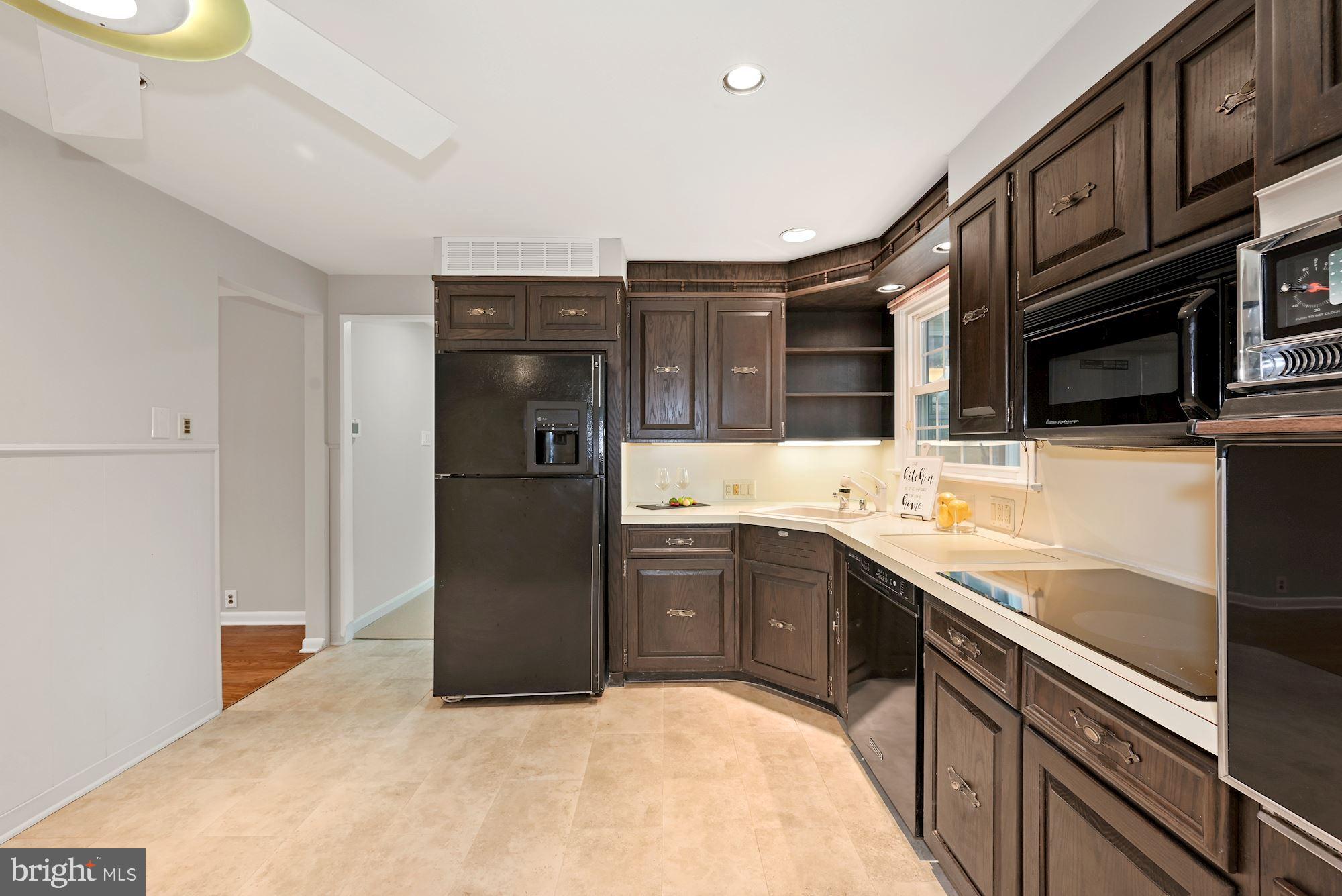 216 Harvest Road Cherry Hill, NJ 08002 - Photo 13 of 33