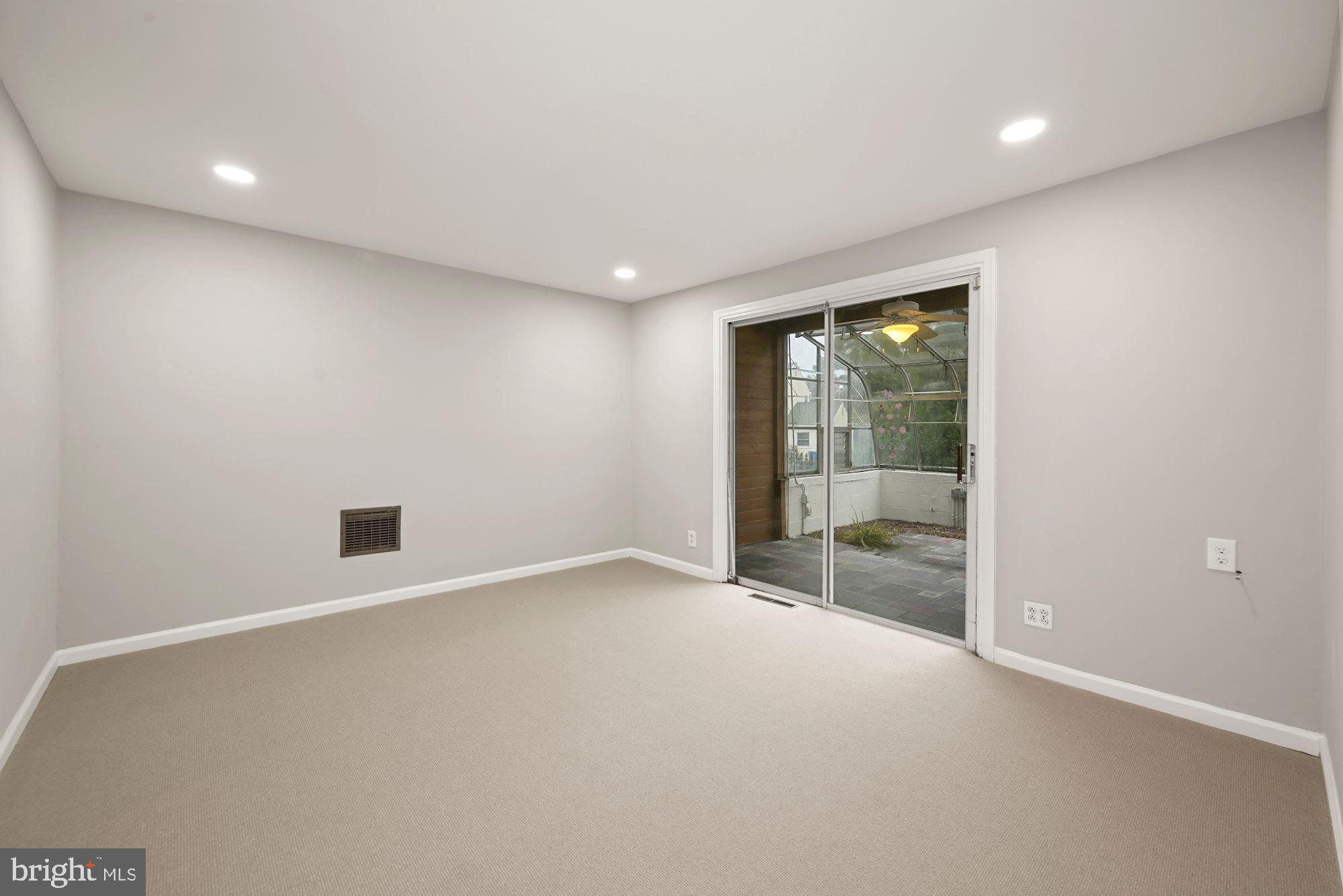 216 Harvest Road Cherry Hill, NJ 08002 - Photo 18 of 33