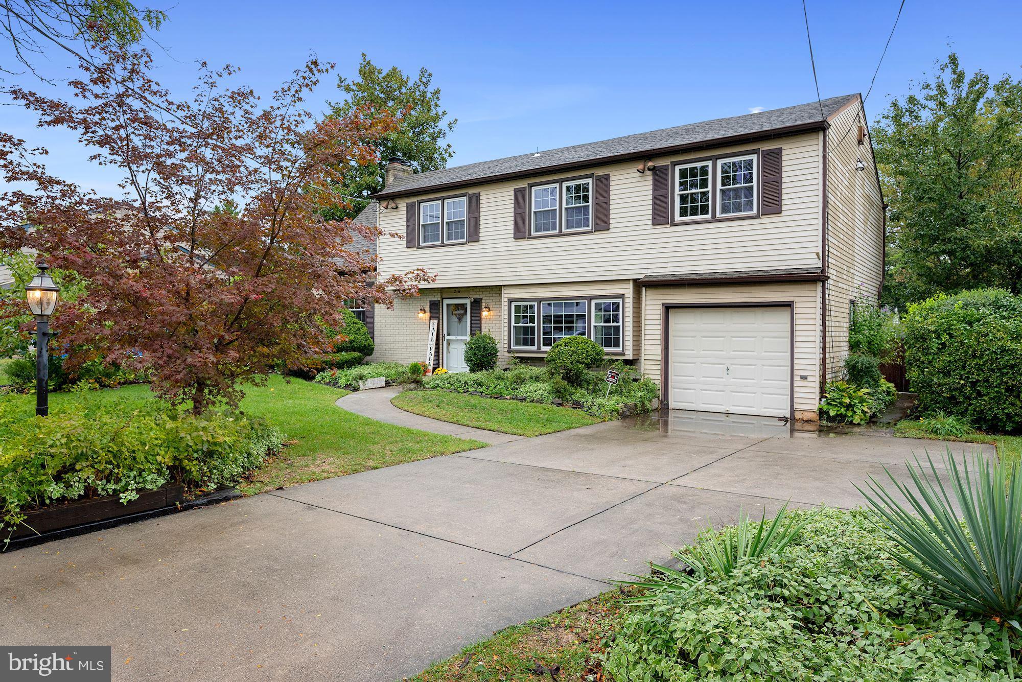 216 Harvest Road Cherry Hill, NJ 08002 - Photo 2 of 33