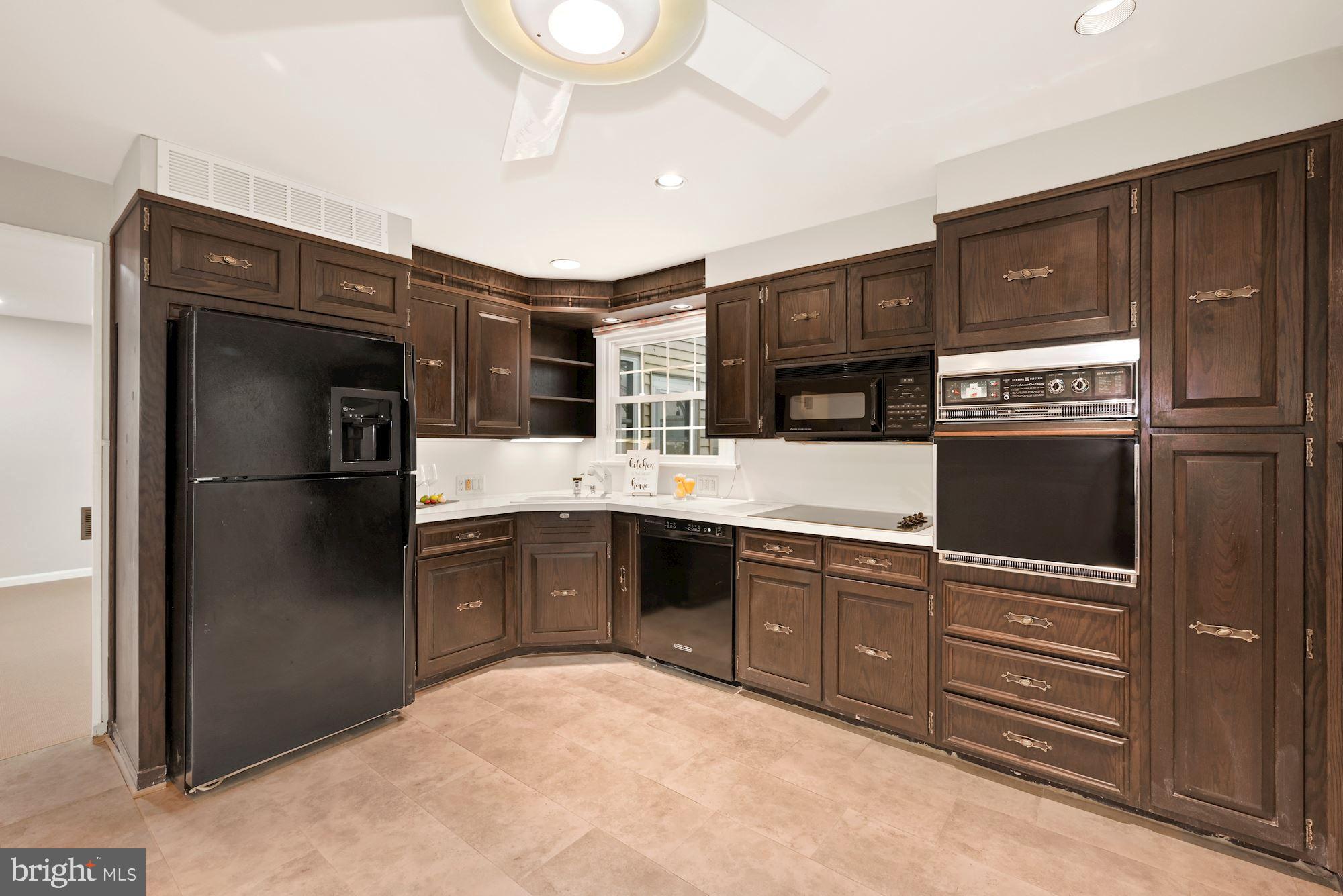 216 Harvest Road Cherry Hill, NJ 08002 - Photo 10 of 33
