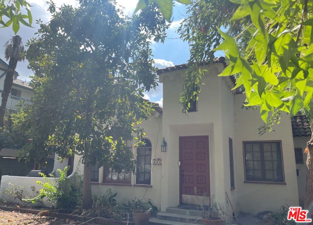 4448 Avocado Street, Unit 4448 1/2 Los Angeles, CA 90027 - Photo 2 of 7