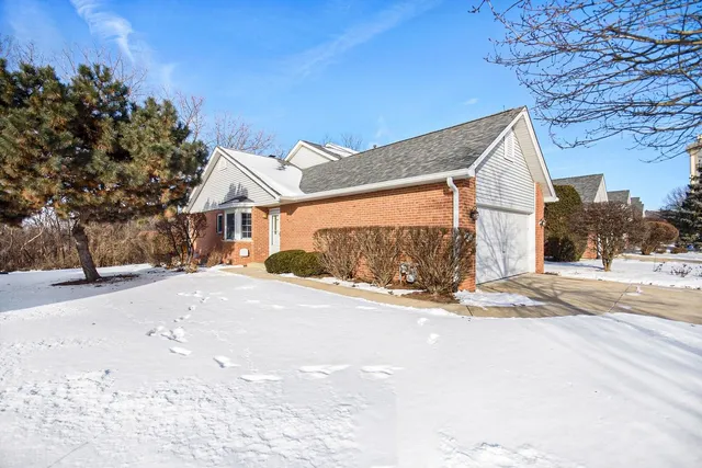 $439,900 | 8856 Patrick Court, Woodridge, IL 60517