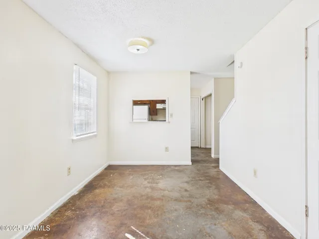 $525 | 117 Marigny Circle, Unit A, Duson, LA 70529