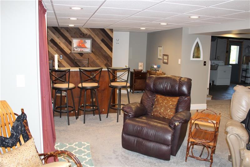 118 West Starz Road Cheswick, PA 15024 - Photo 4 of 18 Large gameroom in basement is great for entertaining