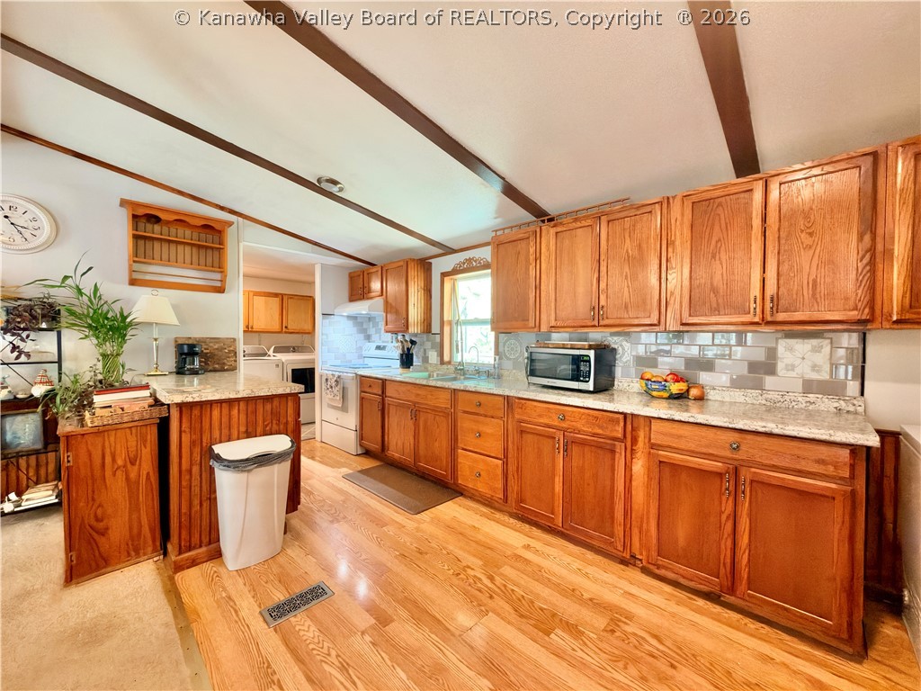 916 Honeycutt-Sisson Road Fraziers Bottom, WV 25082 - Photo 11 of 49 Gallery Image 11