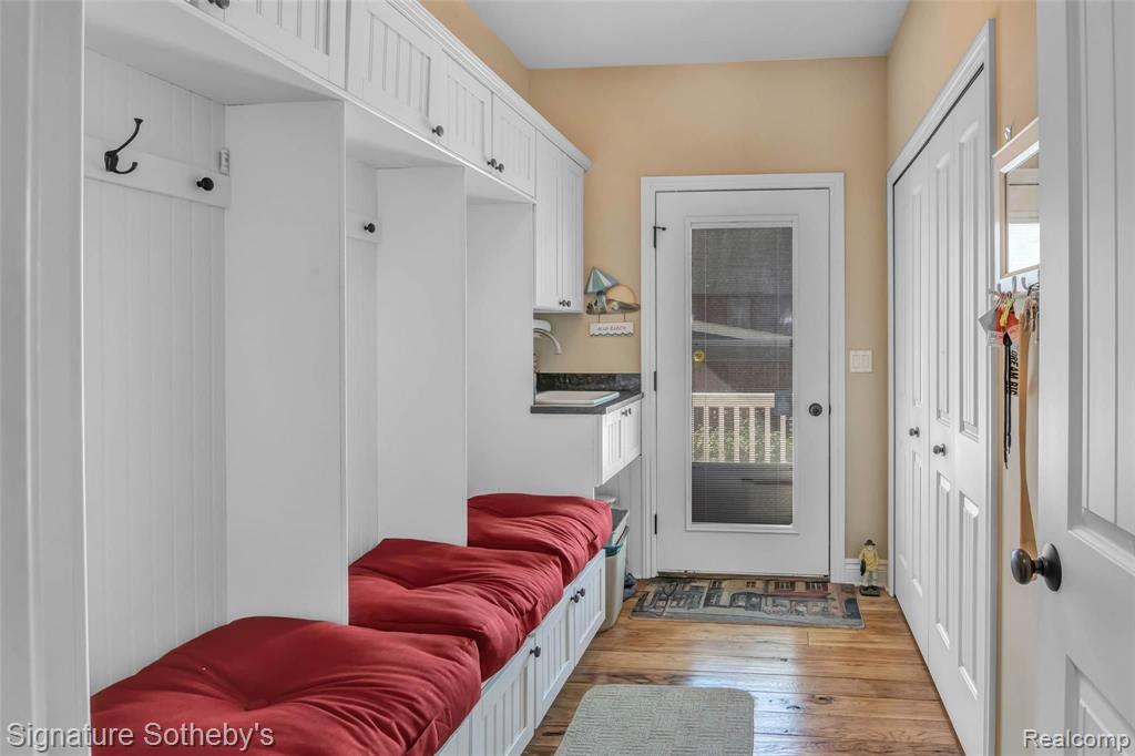 2541 Kingston Road Leonard, MI 48367 - Photo 24 of 62