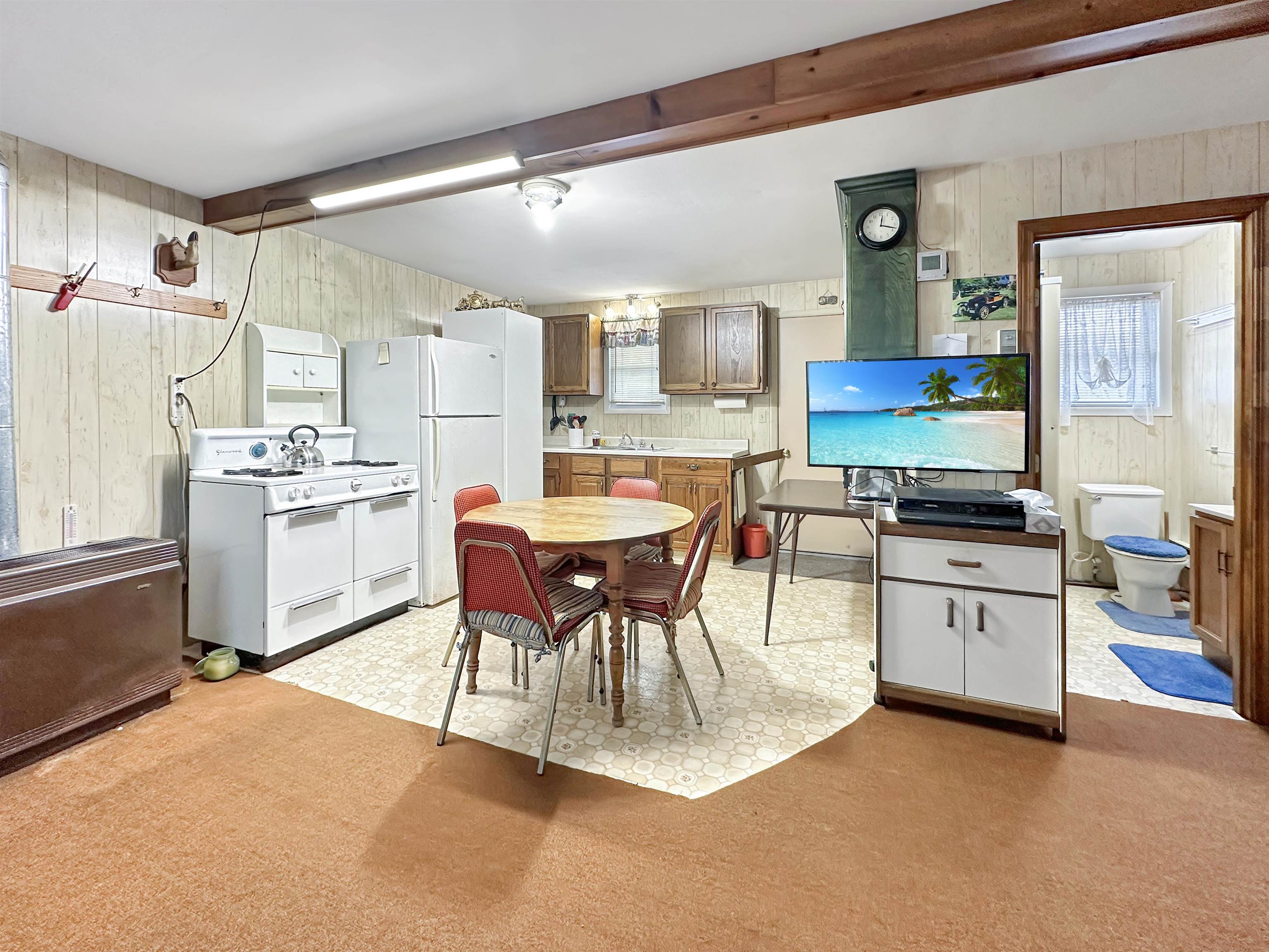 410 Kemp Hill Road Canaan, VT 05903 - Photo 5 of 28