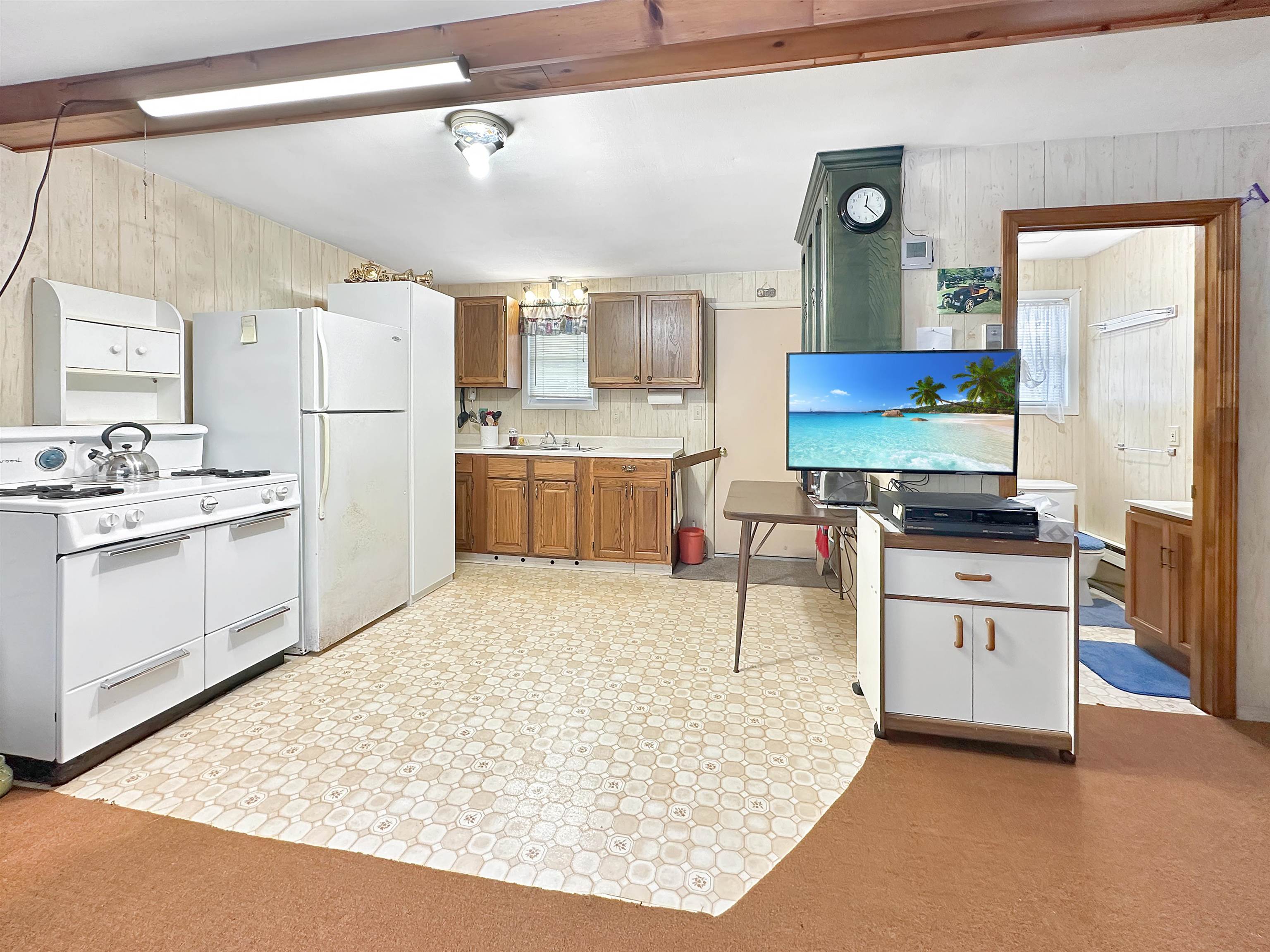 410 Kemp Hill Road Canaan, VT 05903 - Photo 9 of 28