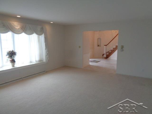 1780 North Center Road Saginaw, MI 48638 - Photo 4 of 48 Living Room