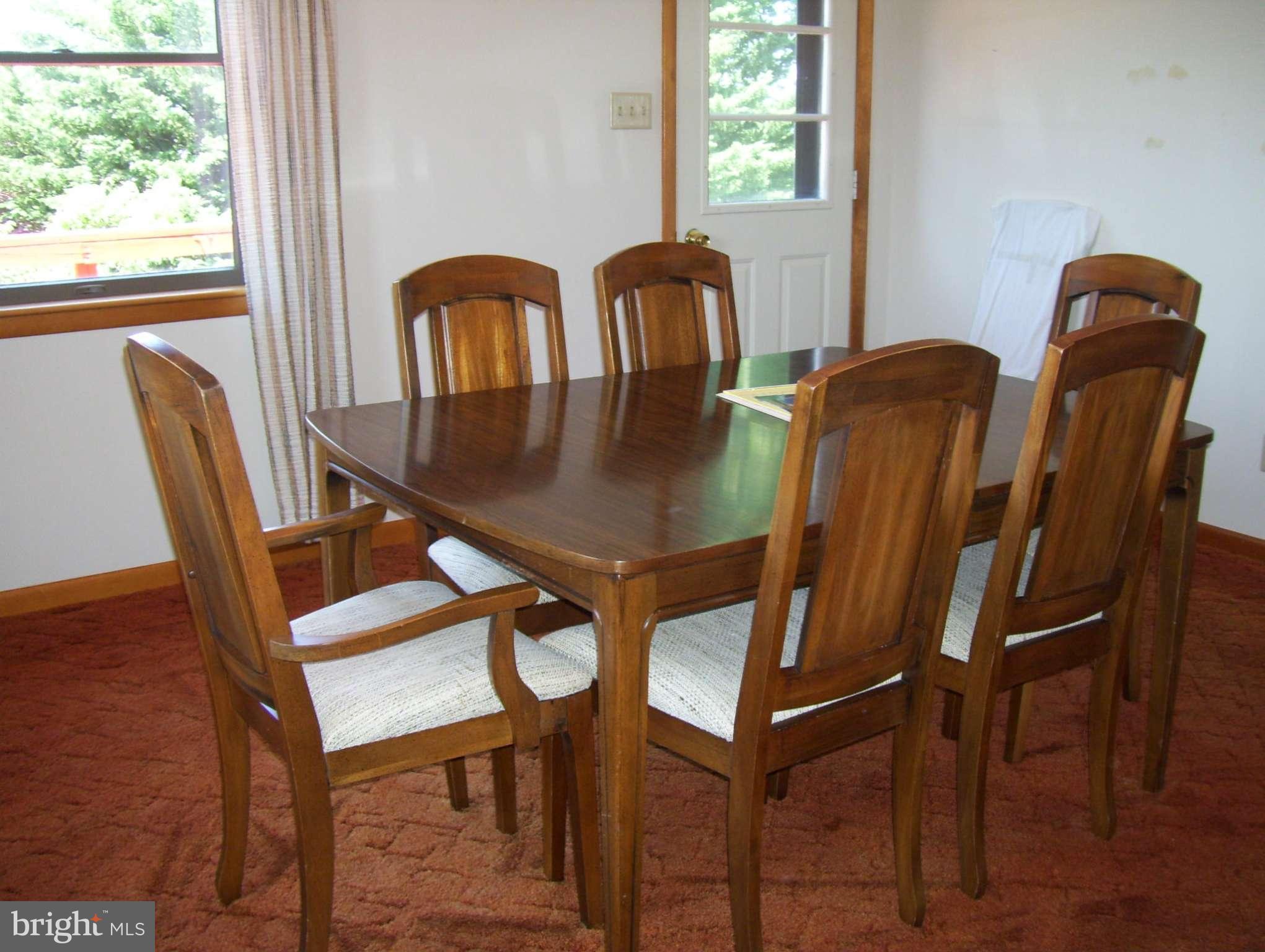 7436 Round Hill Road Frederick, MD 21702 - Photo 5 of 30 Dining Room