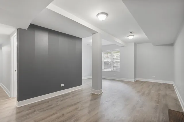 $2,700 | 7326 North Damen Avenue, Unit G, Chicago, IL 60645