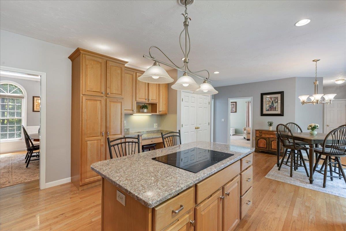 12 Glenwood Road Windham, NH 03087 - Photo 14 of 41 Gallery Image 14