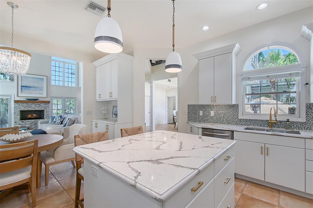 4108 Roberts Point Road Sarasota, FL 34242 - Photo 15 of 46 Gallery Image 15