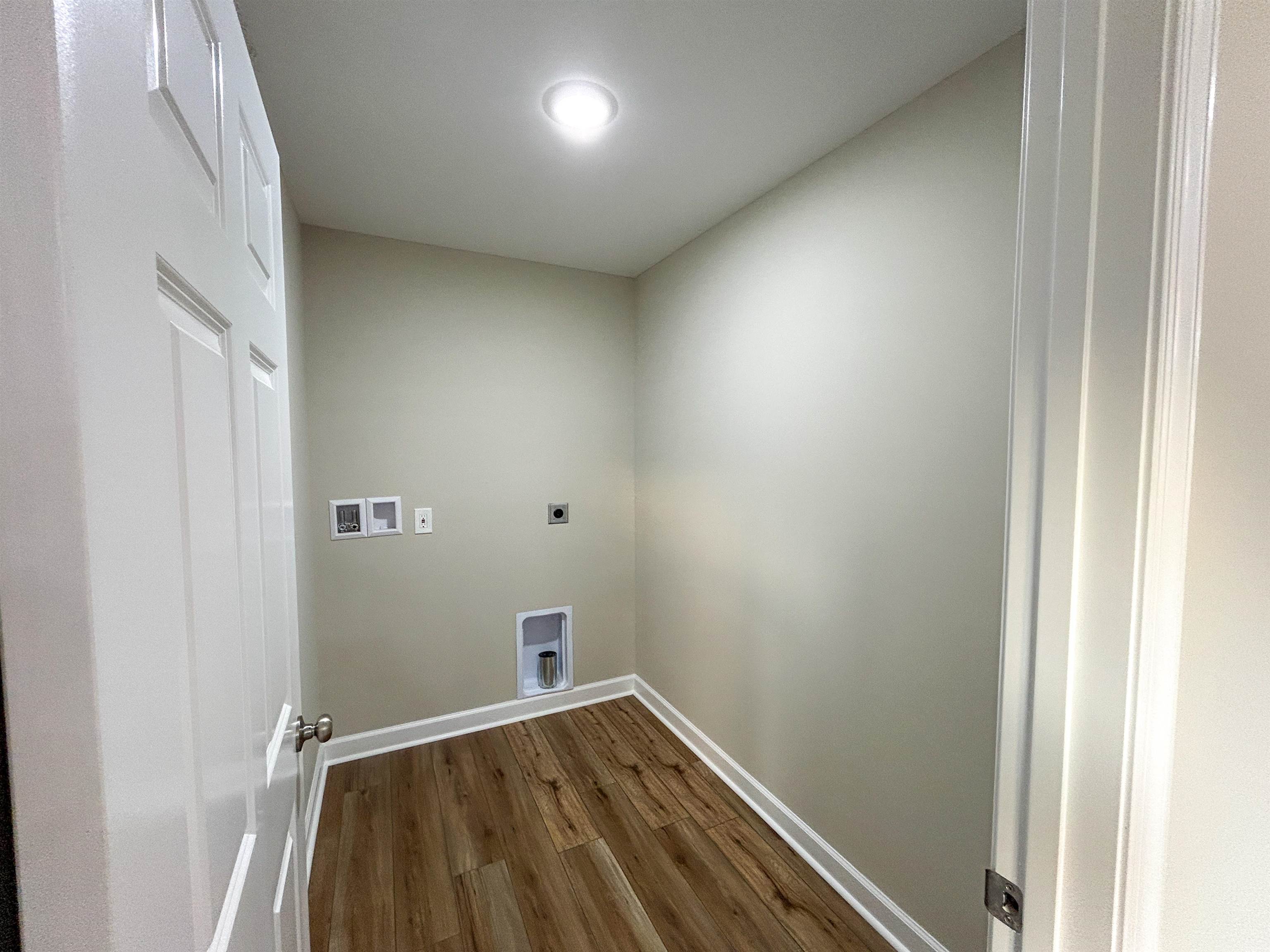 244 Locustdale Loop Shenandoah, VA 22849 - Photo 34 of 74 a view of room with empty racks