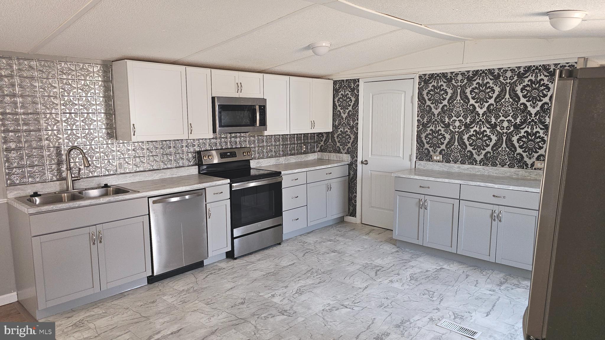 9130 Hummingbird Court Hebron, MD 21830 - Photo 4 of 21 Plenty of Cabinet Space