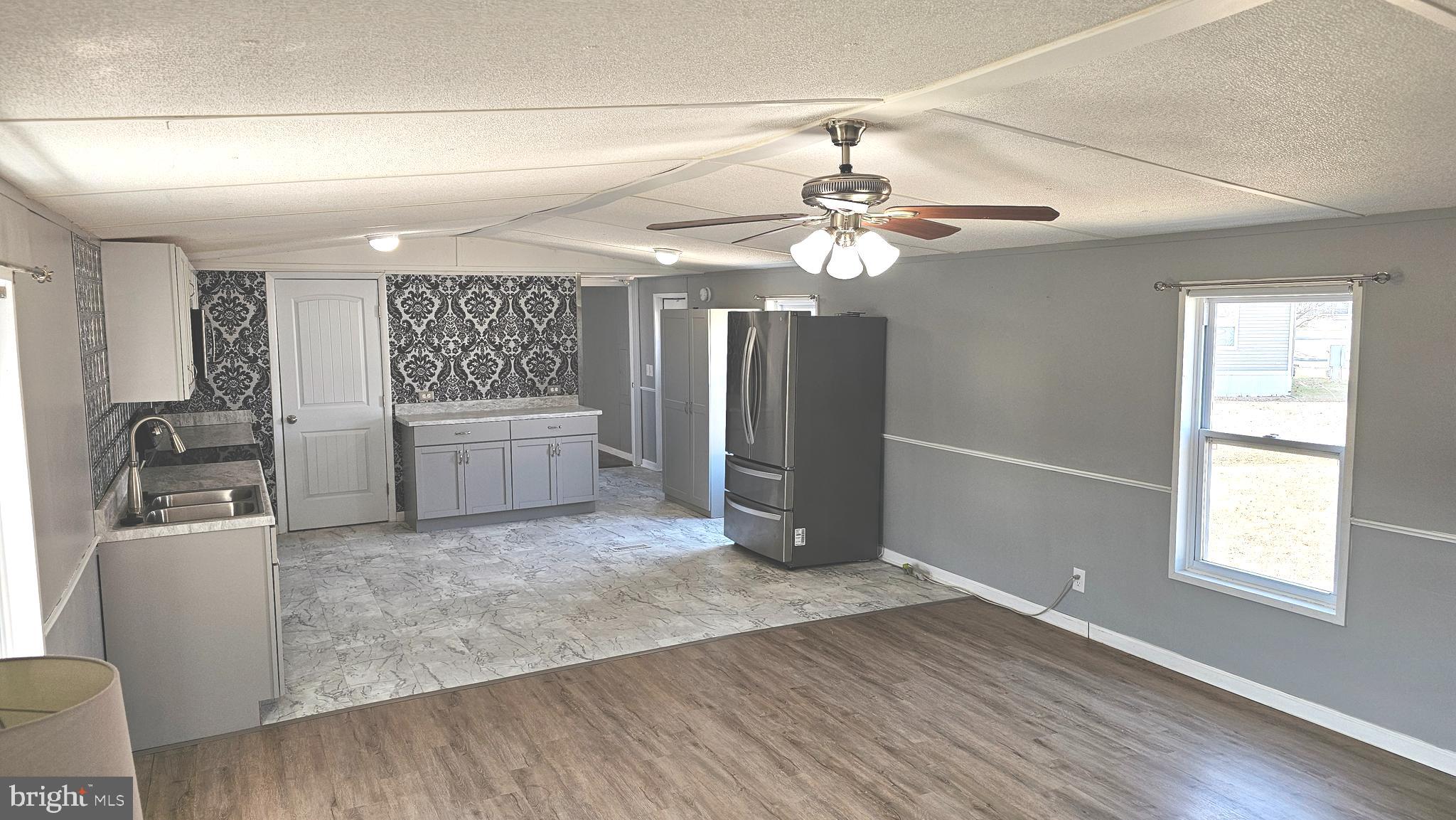 9130 Hummingbird Court Hebron, MD 21830 - Photo 7 of 21 Open and airy
