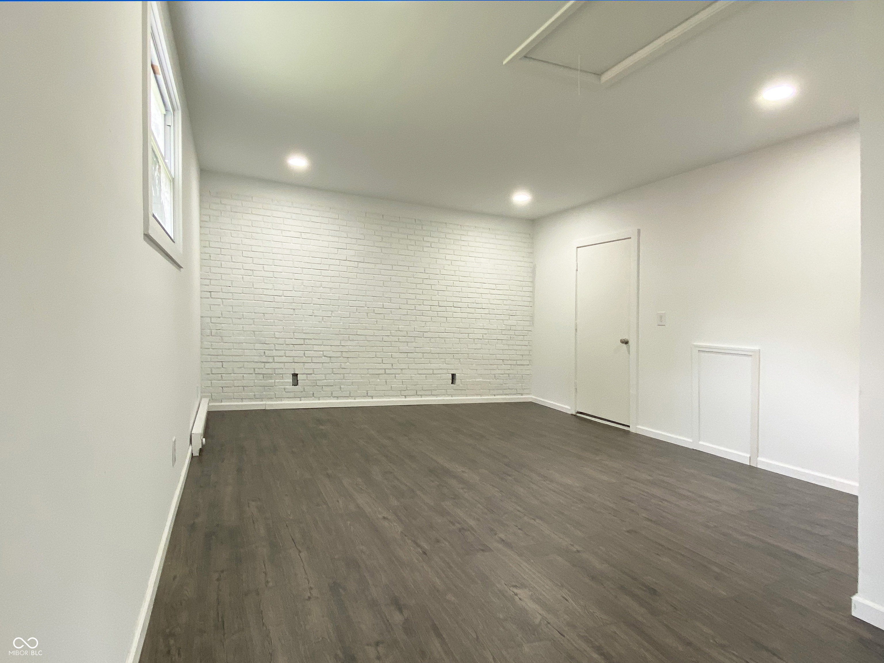 7508 Harcourt Road Indianapolis, IN 46260 - Photo 18 of 44 Gallery Image 18