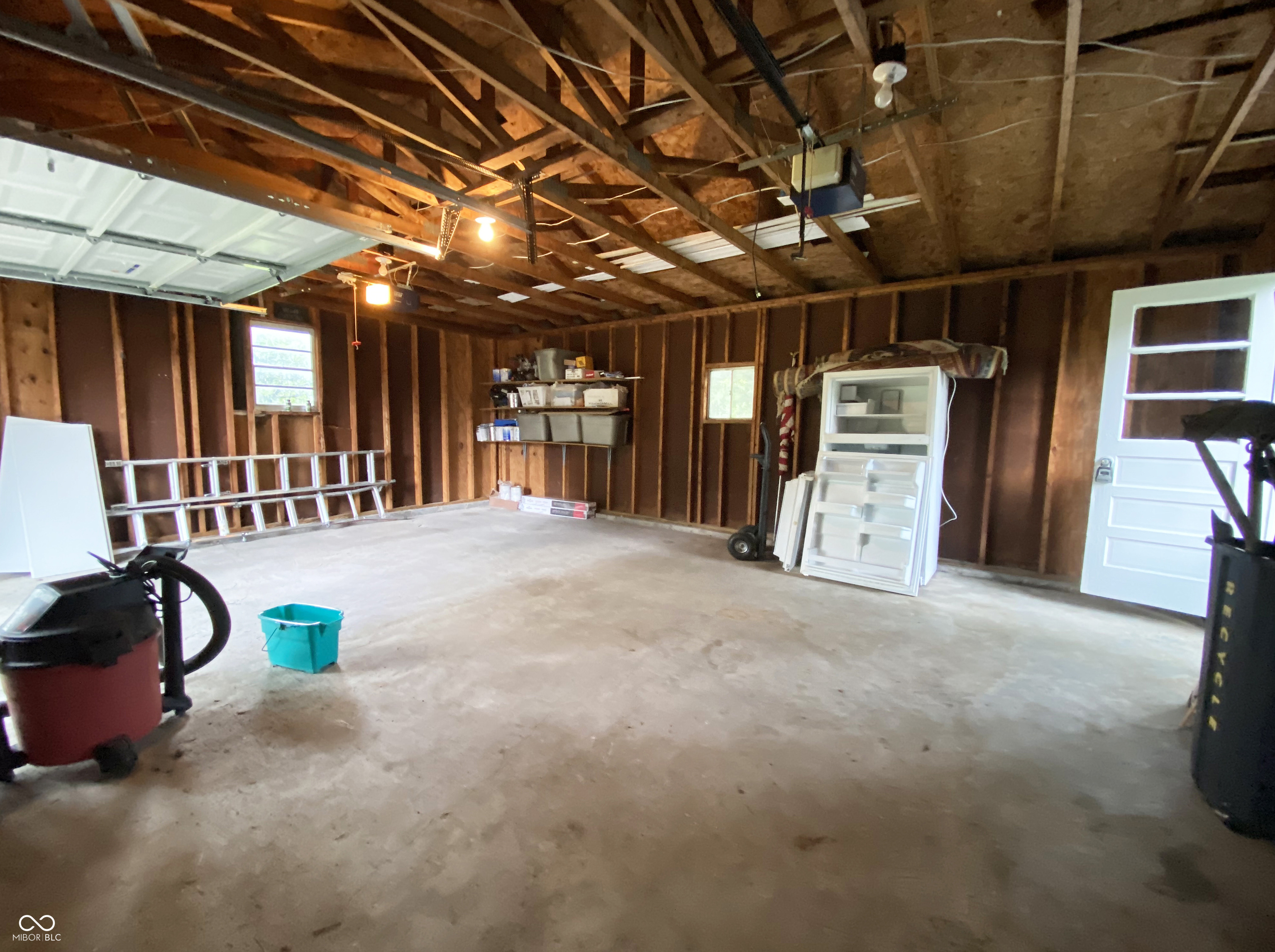 7508 Harcourt Road Indianapolis, IN 46260 - Photo 40 of 44 Gallery Image 40