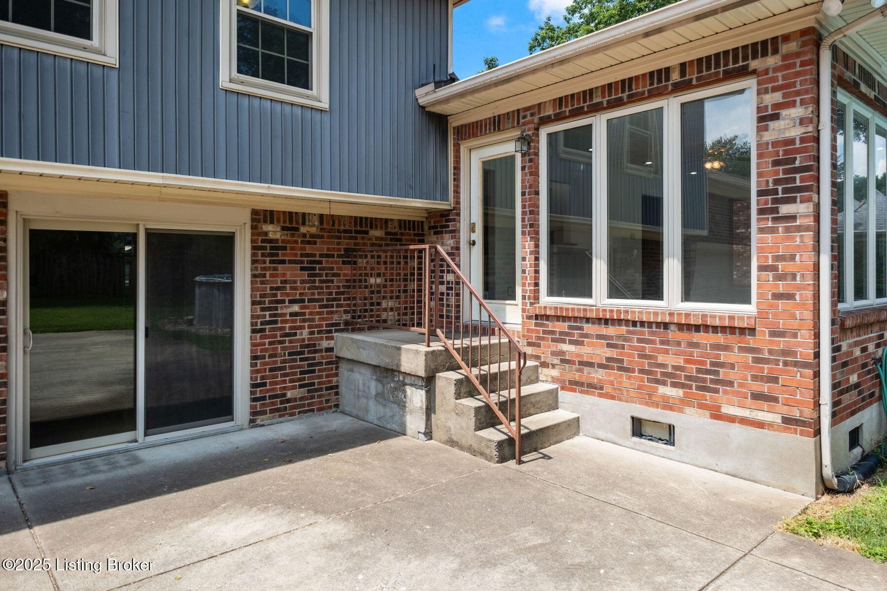 2409 Hayward Road Louisville, KY 40242 - Photo 43 of 45 photo_online_043